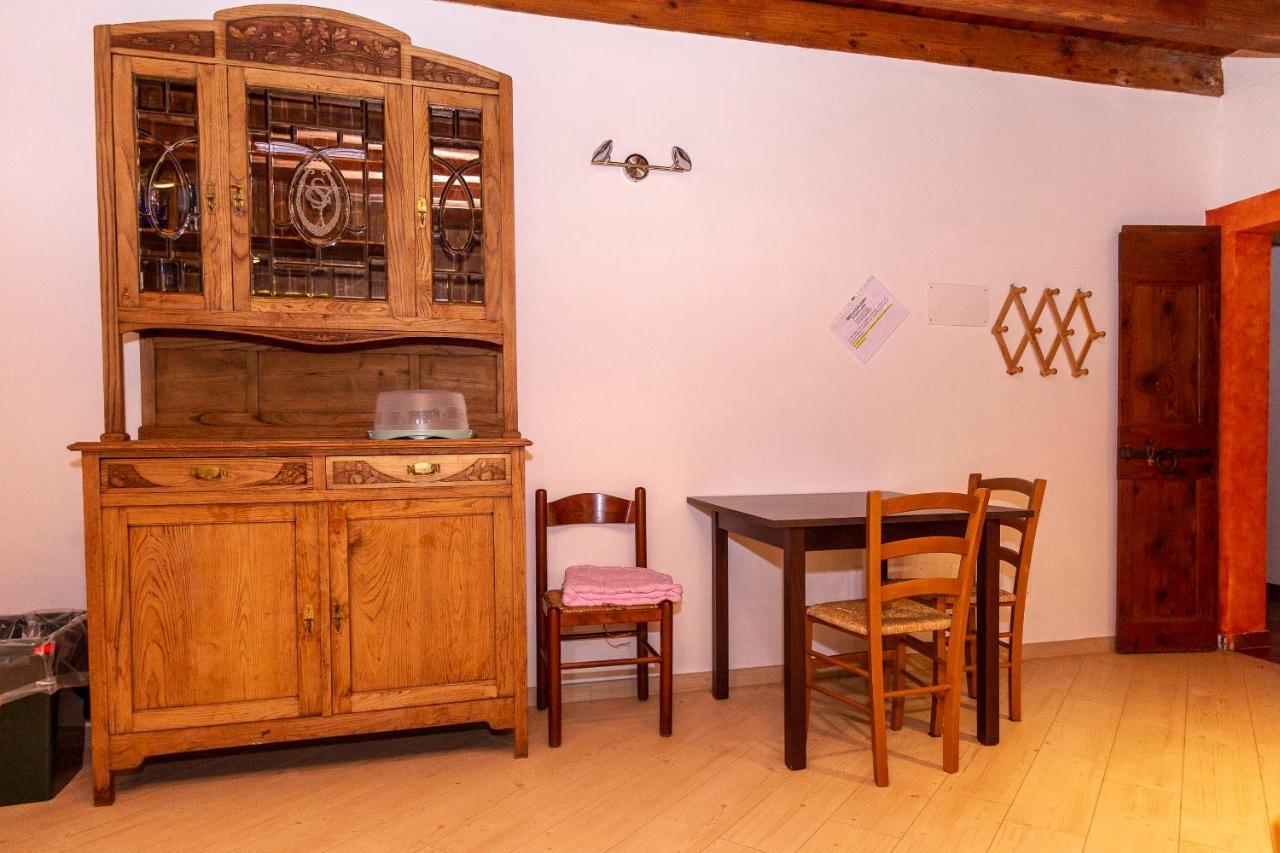 La Colomba B&B Castellaro  Екстер'єр фото